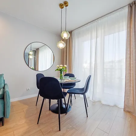 Tsuru Apartment